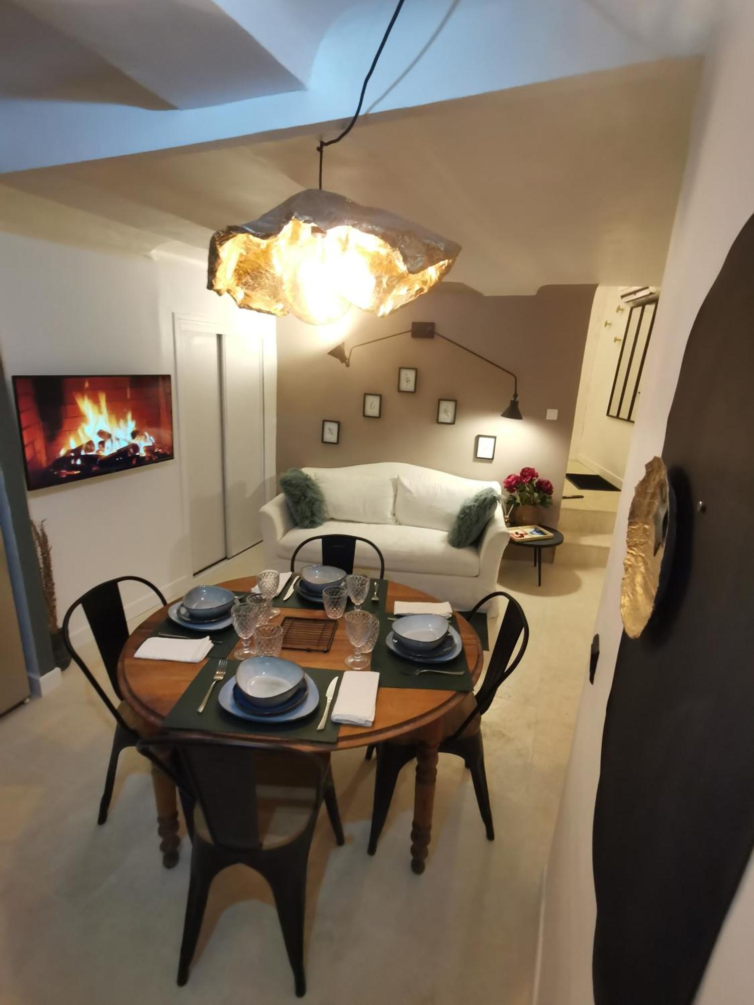 Appartement Centre Historique Aix En Provence, Place Ramus エクス＝アン＝プロヴァンス エクステリア 写真